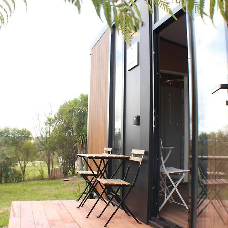 Cozy Cabin2 With Outdoor Bath At Dairy Flat Farm Waitoki 외부 사진