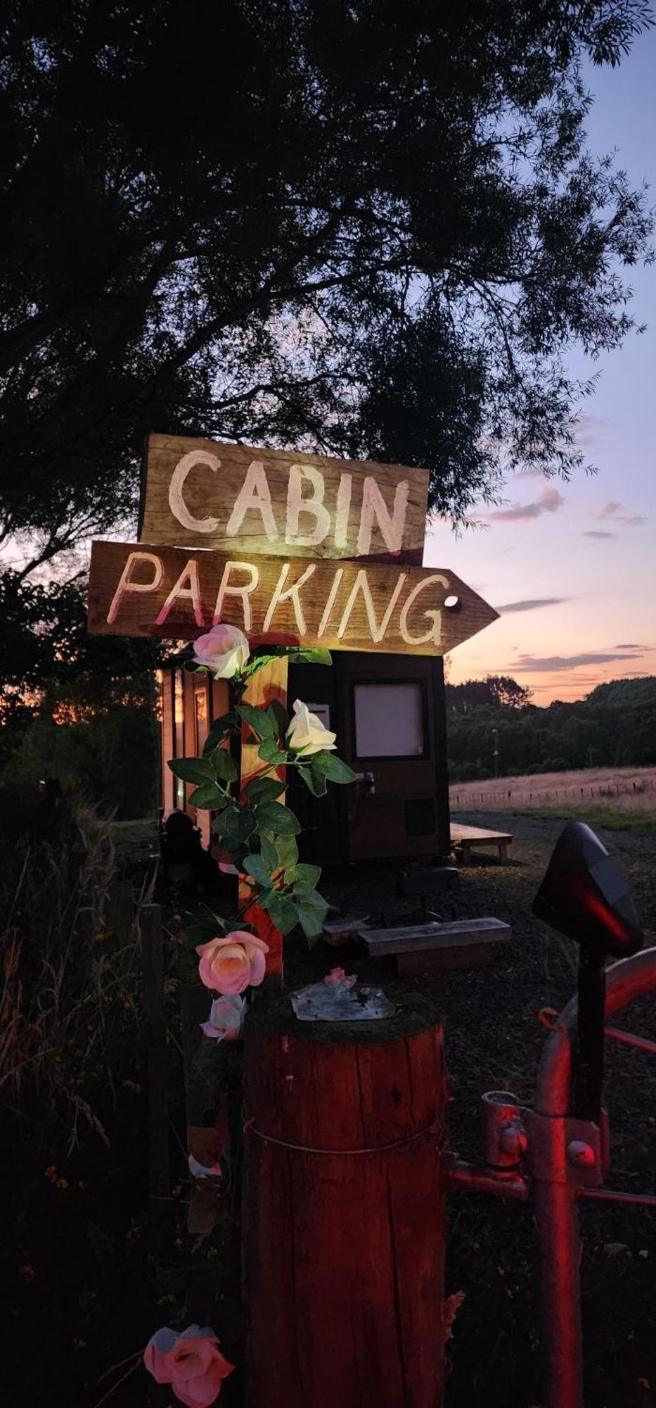 Cozy Cabin2 With Outdoor Bath At Dairy Flat Farm Waitoki 외부 사진